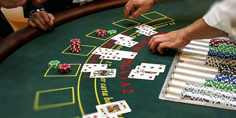 Cách chơi bài poker và luật cơ bản cần nắm